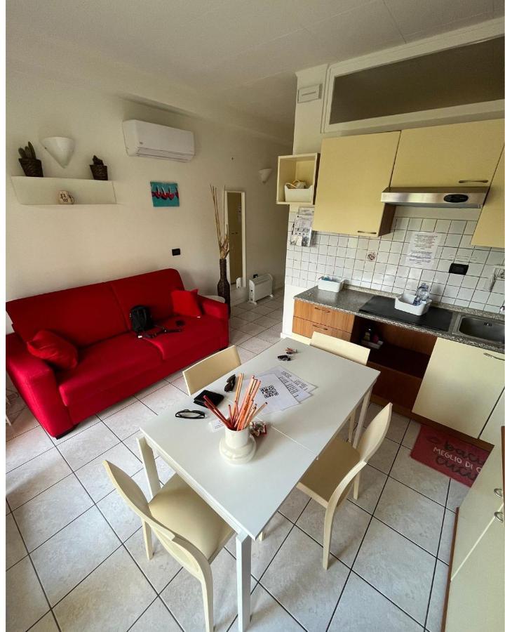 Gardalakeapartment A Сирмионе Экстерьер фото